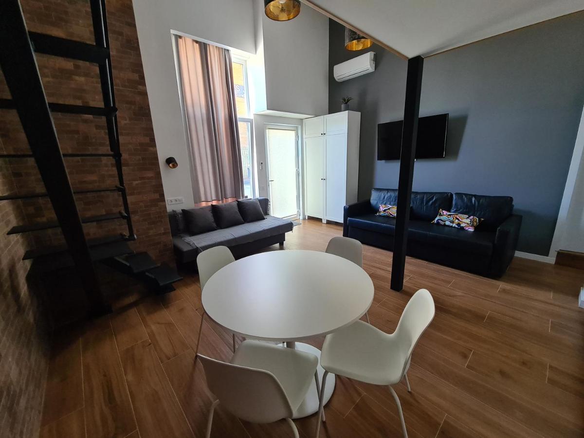 Hlius Brand New Apartments Valencia Exterior photo