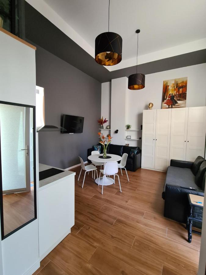 Hlius Brand New Apartments Valencia Exterior photo