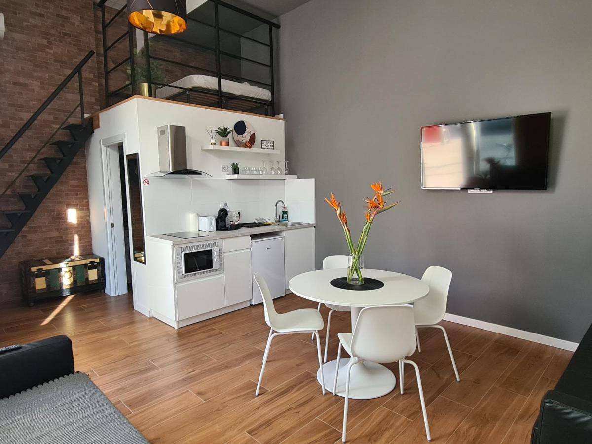 Hlius Brand New Apartments Valencia Exterior photo